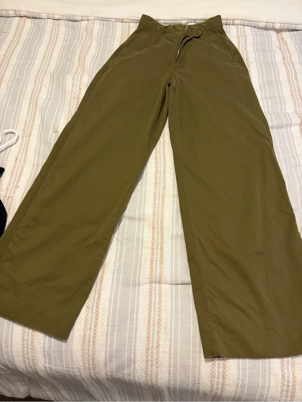 H&M Olive Green Wide-Leg Cotton Chinos